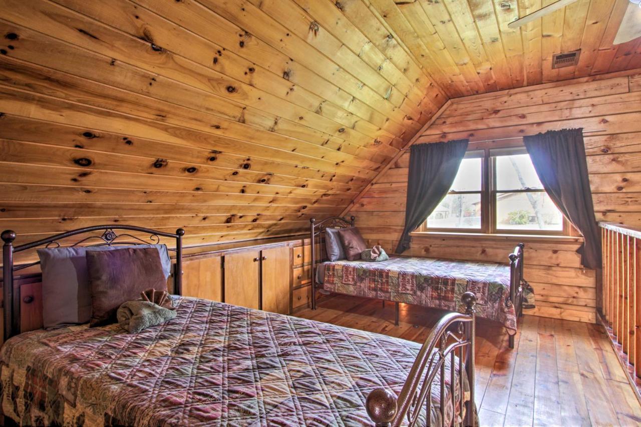 Rustic Cabin With Screened Deck 8 Mi To Dollywood Sevierville Εξωτερικό φωτογραφία